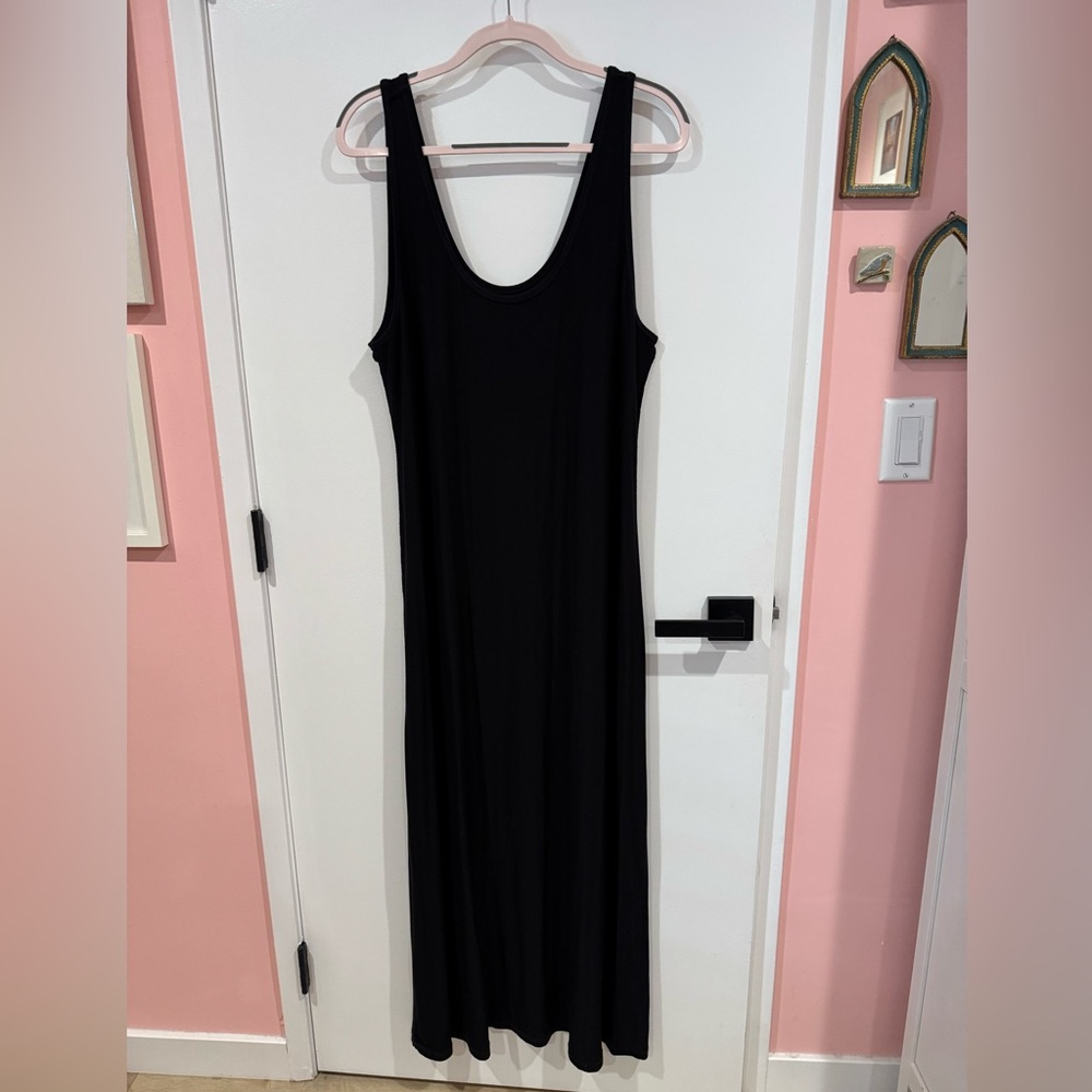 Classic Black Maxi Tank Dress - Sleek Everyday Style